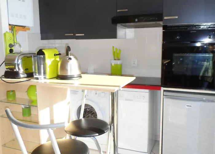 Appartement T2 Avec Jardin, Proche Centre Et De Cabourg, Parking Inclus - Fr-1-487-295 *